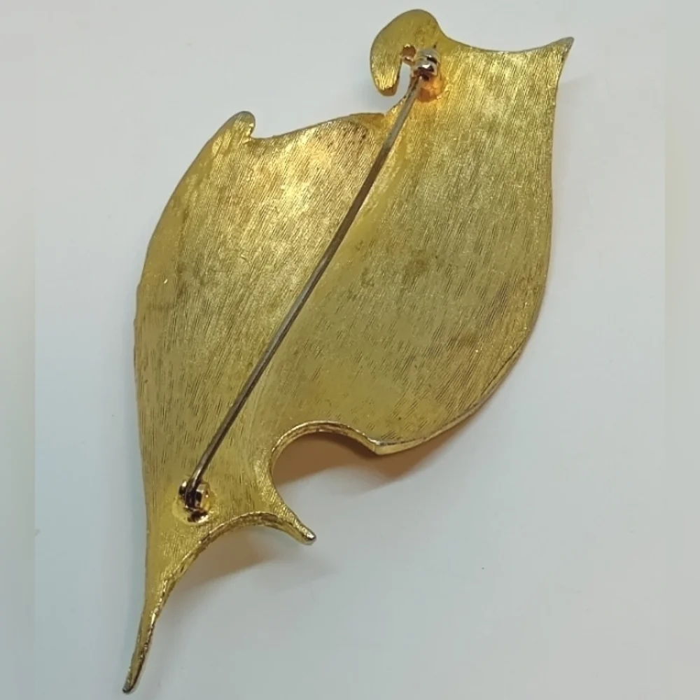 * vintage large abstract brushed gold tone pin brooch Corocraft?